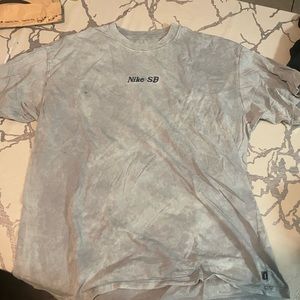 Nike SB Oversized Shirt Size L